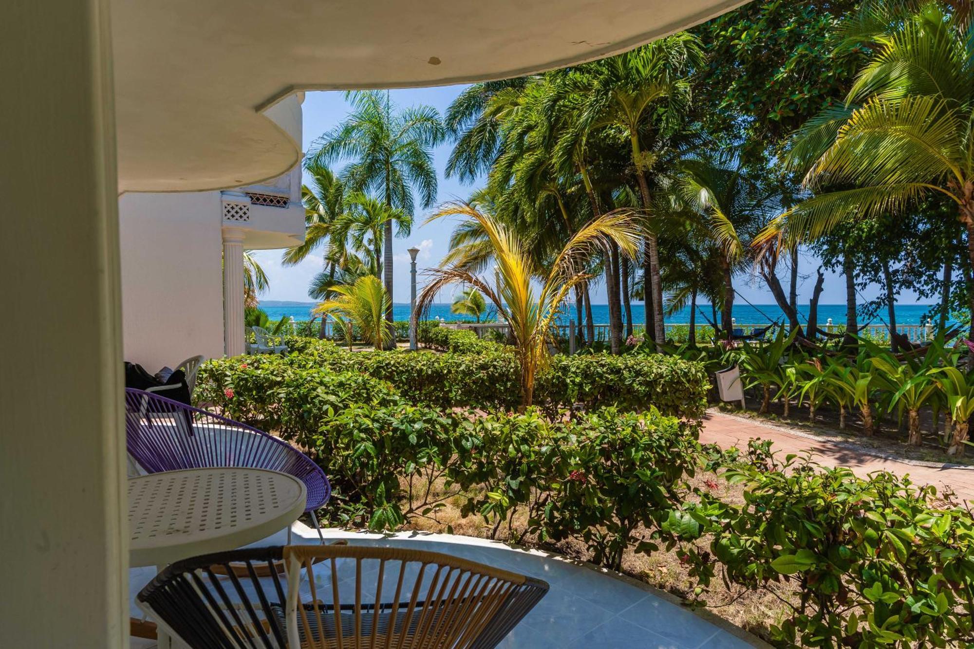 Hotel Cocoliso Island Resort Исла-Гранде Экстерьер фото